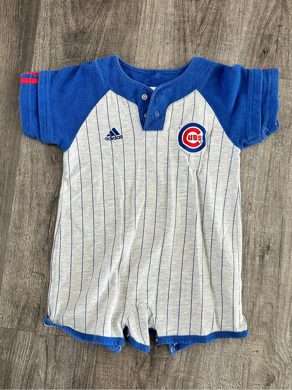 Unisex Adidas Chicago Cubs Pinstripe Romper